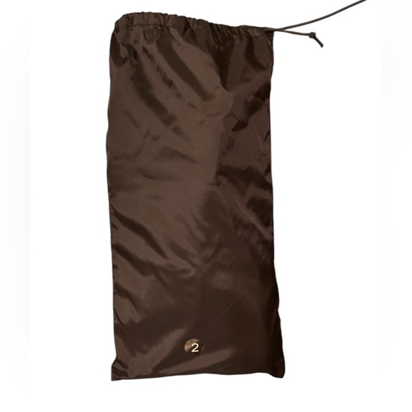 YZY Pods Men’s Size 1 and Size 2 Comes with black bag Brand New/Ready to Ship - Picture 7 of 9